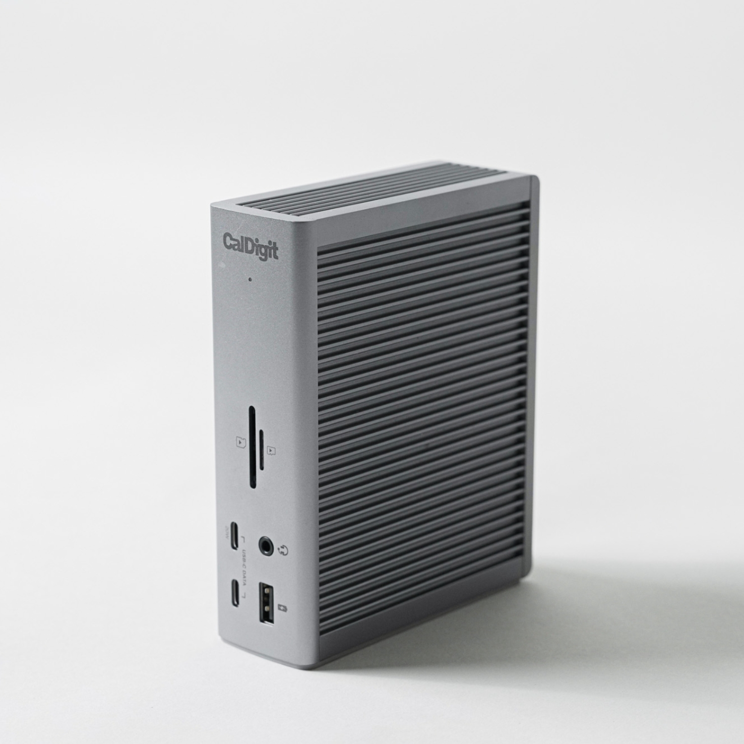 CalDIgit TS4 - Frisbee